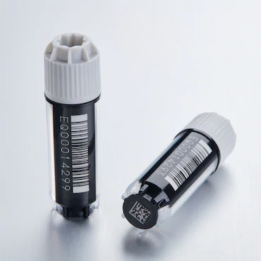 艾本德Eppendorf CryoStorage Vial, 2.0 mL, 不含 DNase、RNase、人類(lèi) DNA 和內(nèi)毒素；外螺紋，預(yù)先加蓋灰色管蓋，帶 2D SafeCode (DataMa